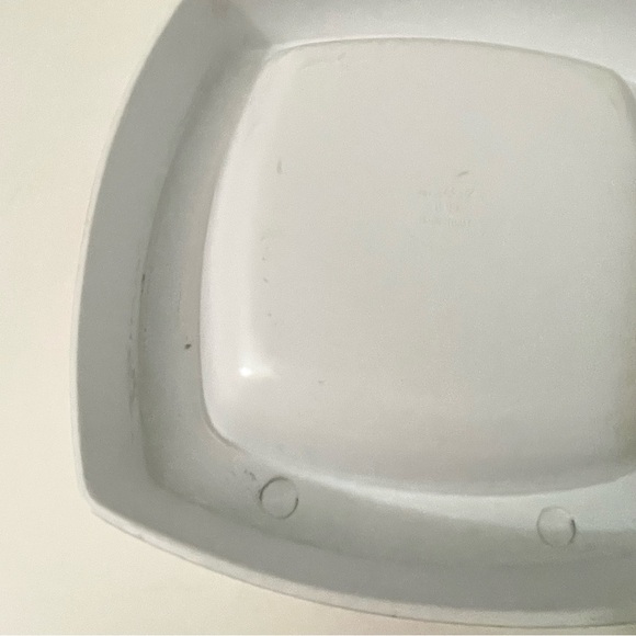 More Cigarette Brand Ashtray Barware - Picture 9 of 16